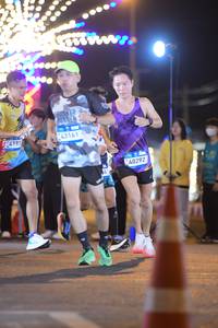 BIB: 4193, 000, 19107, 40292
                            <button type="button" onclick="openModal(22982550)" class="btn btn-primary btn-sm float-right btn-popup" data-toggle="modal" data-target=".modal-high-quality">
                        <i class="fas fa-shopping-cart"></i> Add to Cart
                    </button>
                                            <button type="button" onclick="isThisMe(22982550, true)" class="btn btn-success btn-sm float-right btn-popup btn-isme hidden" data-toggle="tooltip" data-placement="bottom" title="นี่คือรูปของคุณใช่ไหม คลิกที่นี่เพื่อเอาเข้าอัลบั้ม">
                        <i class="fas fa-plus"></i> Add to album
                    </button>
                    <button type="button" onclick="isThisMe(22982550, false)" class="btn btn-warning btn-sm float-right btn-popup btn-isnotme hidden">
                        <i class="fas fa-ban"></i> Remove from album
                    </button>